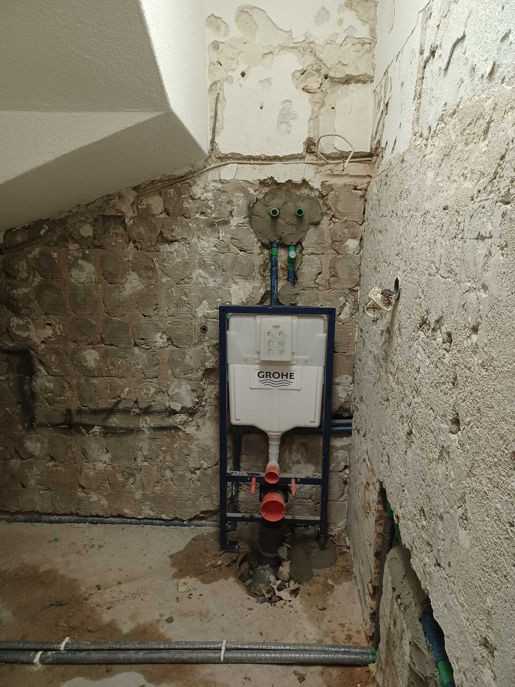 Vaš vodoinstalater - Zidne i podne vodoinstalacije 6